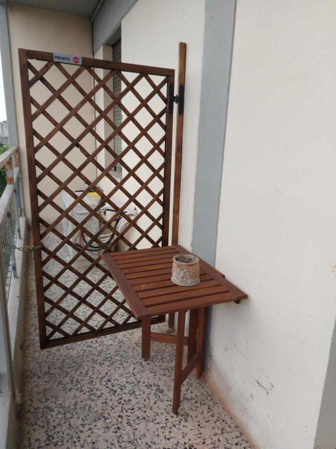 Fare Bnb - Room Del Parco Реджо Емилия Екстериор снимка